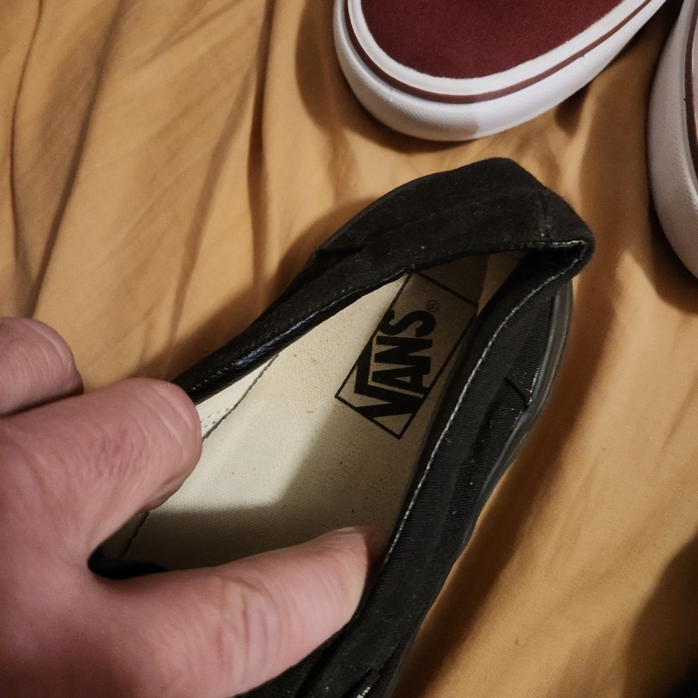 Vans - Picture 3 of 6